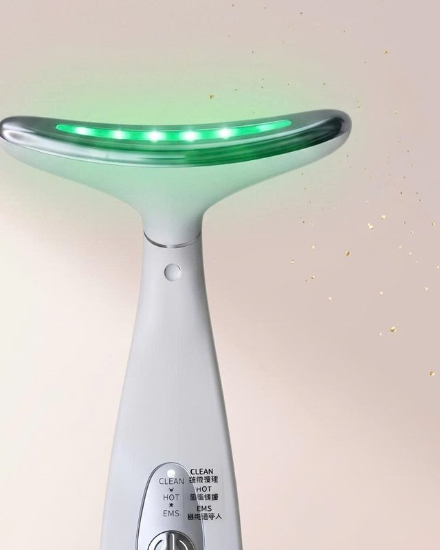 Máy xóa nhăn, định hình mặt và cổ K.SKIN